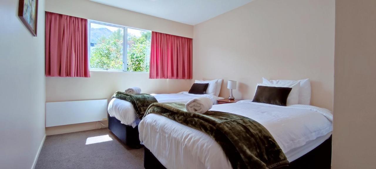 Spacious Home With Awesome Lake Views Queenstown Exteriör bild