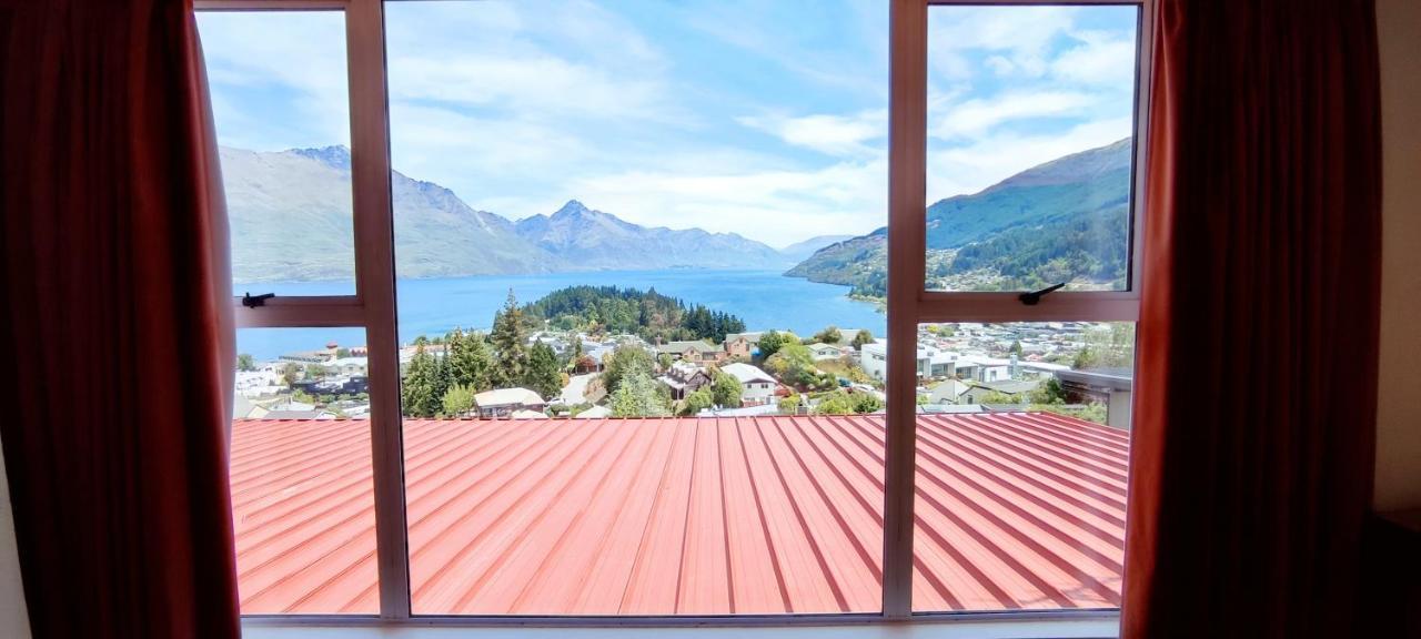 Spacious Home With Awesome Lake Views Queenstown Exteriör bild